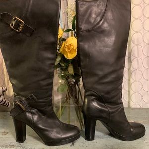 Shellys London Size 39 (Womens 8)Tall Leather Black Boots over knee, sassy!